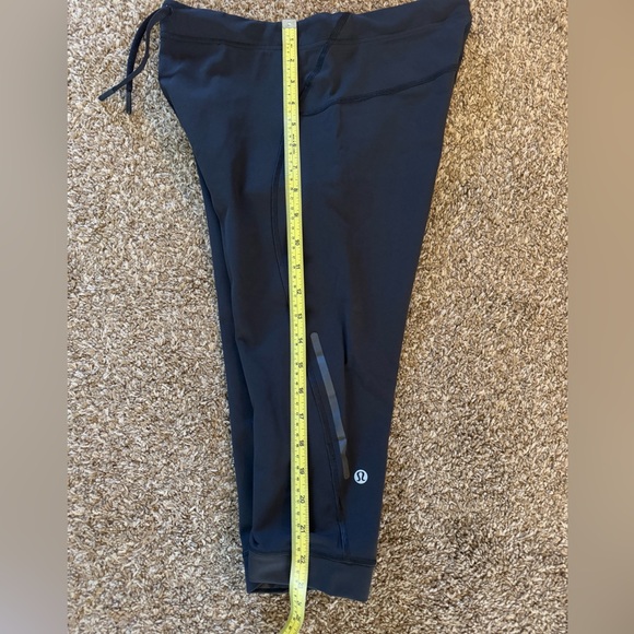 Men’s Lululemon 3/4 tights - Picture 3 of 3